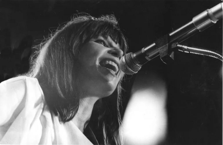 Rita Lee a rainha do rock brasileiro e ícone dos Mutantes morre aos